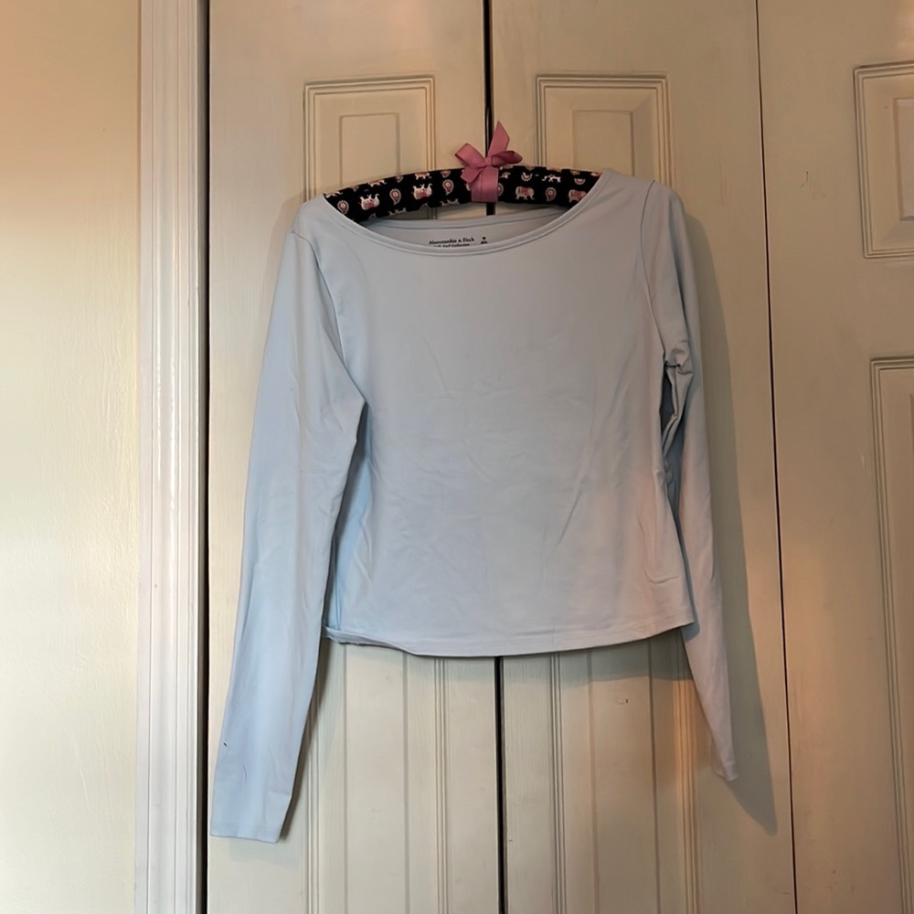 A&F long sleeve